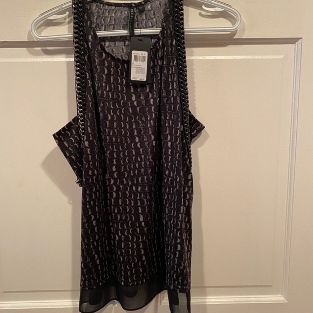 GUESS RACER BACK TANK TOP WITH CHAIN DETAIL SIZE SMALL